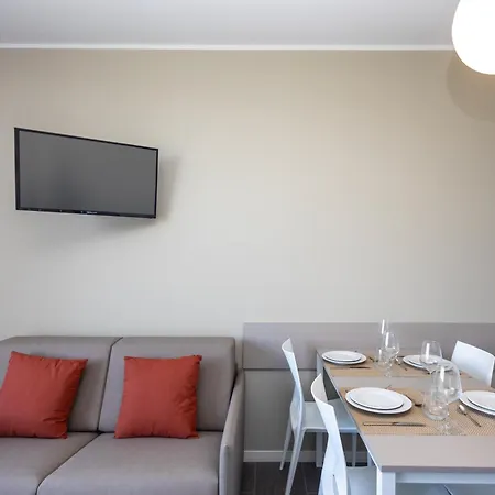 Virtual - Superior Milano Aparthotel 4*