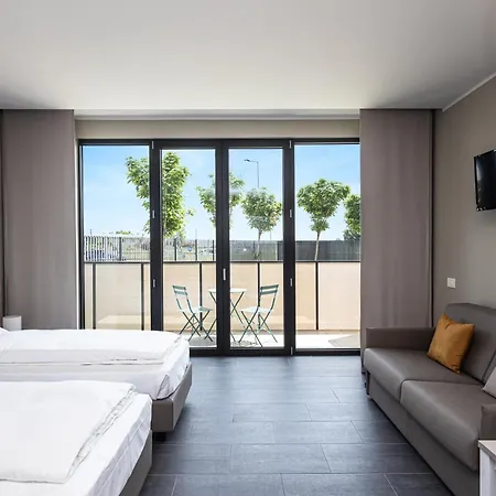 Virtual - Superior Milano Aparthotel 4*